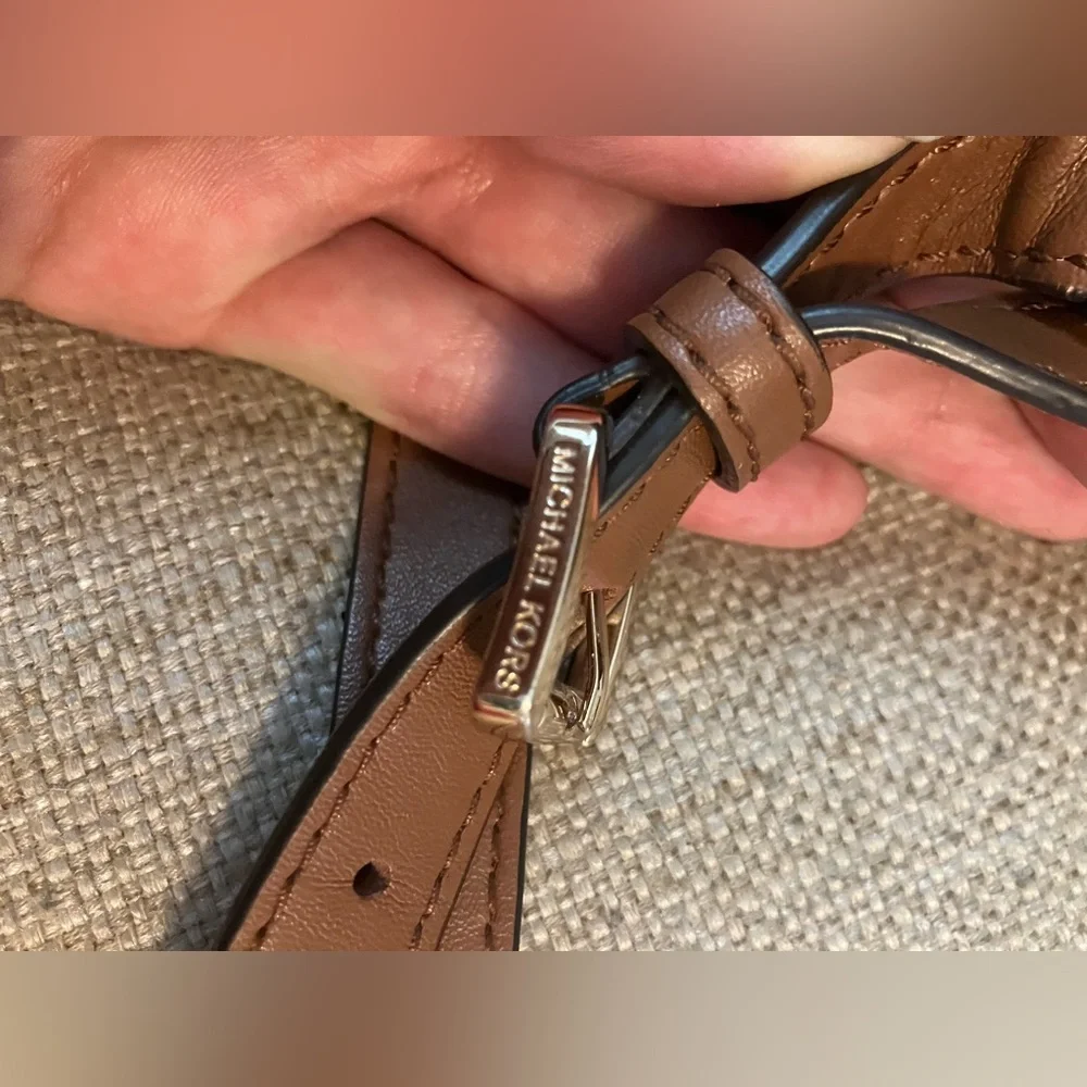 Michael kors kenly monogram brown leather backpack - Picture 10 of 10